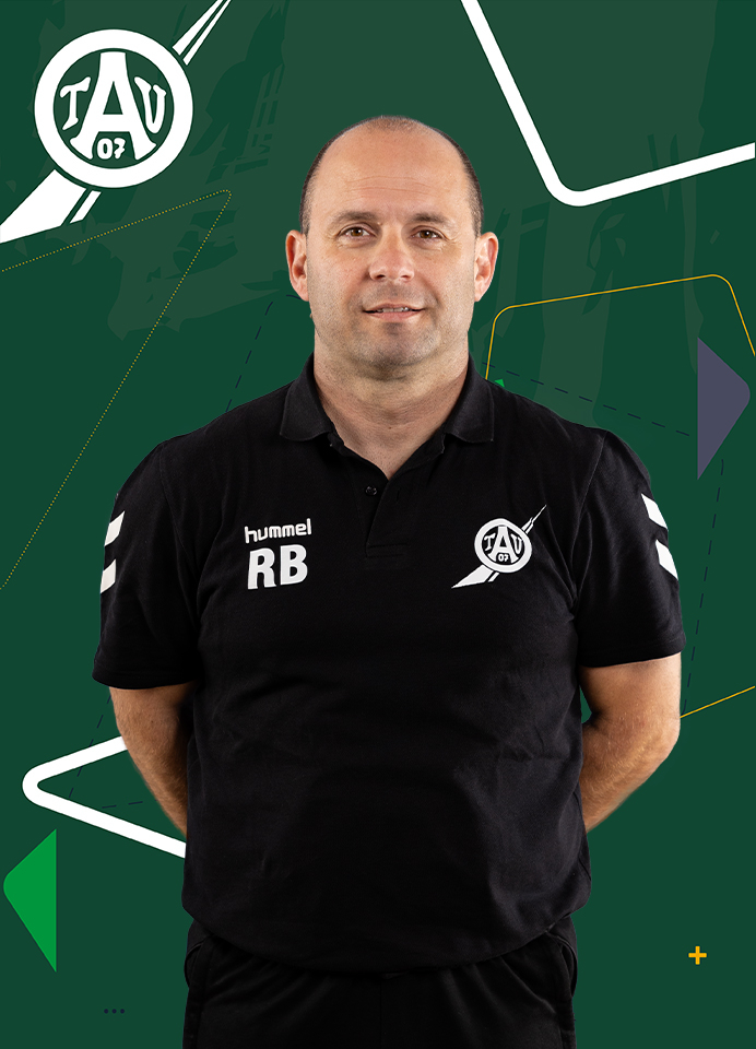 Trainer Rene Baude 692x960